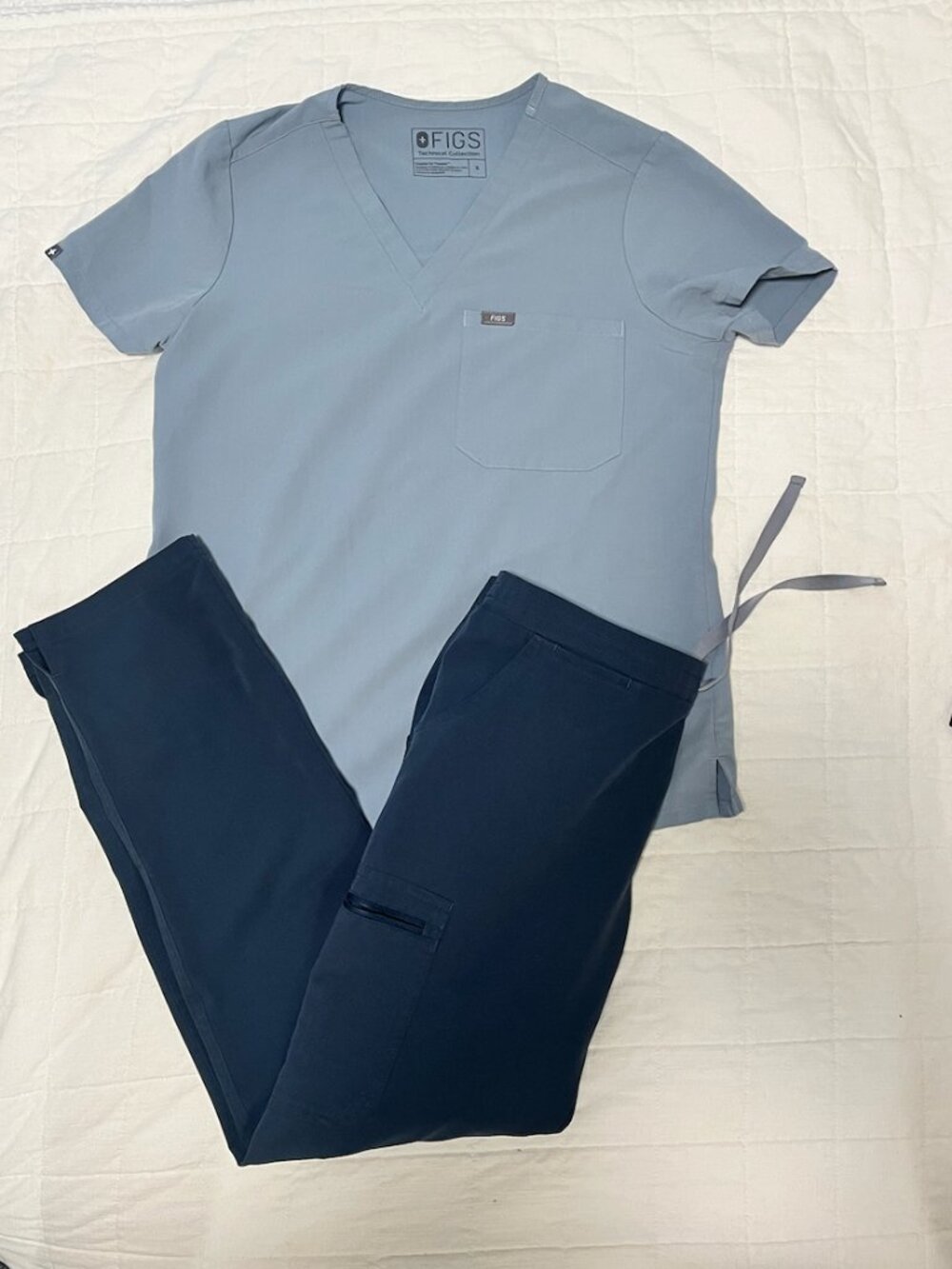 FIGS Scrub Set Small | Catarina Top + Yola Pants | Powder Blue & Navy Gray